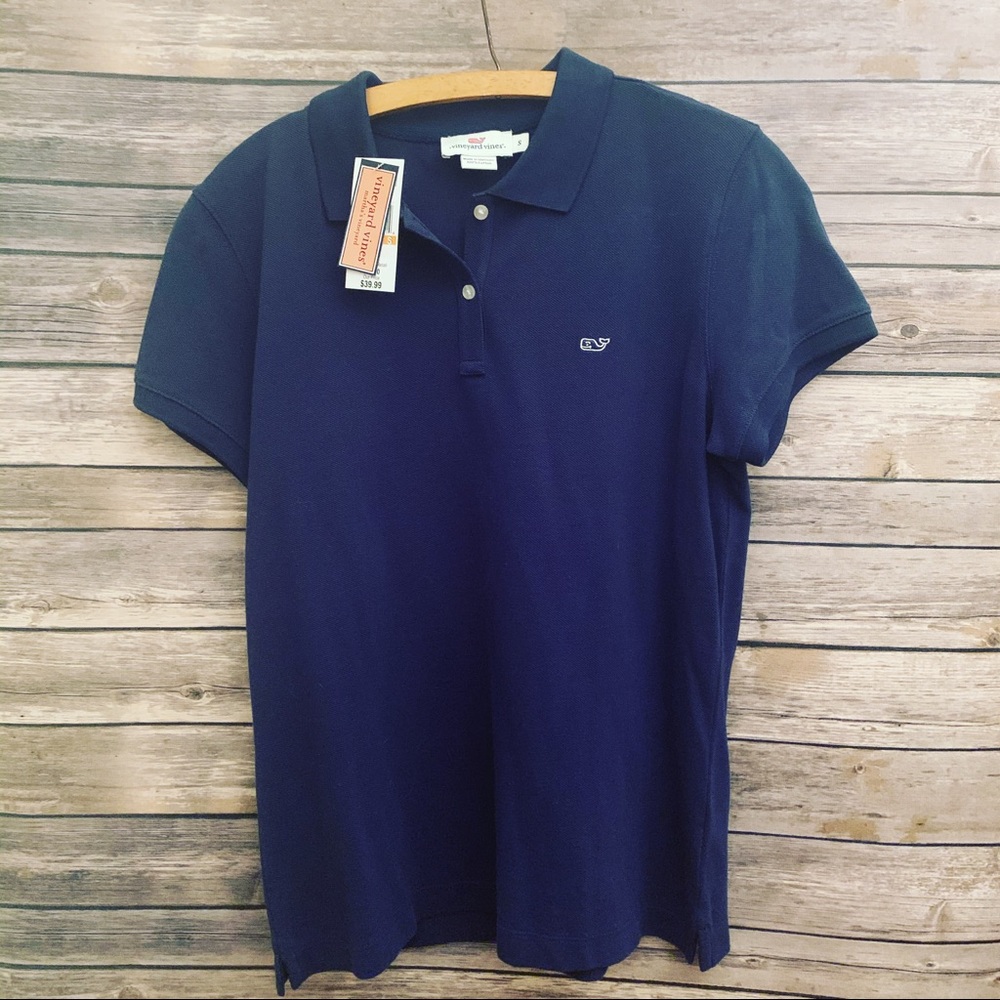 Vinyard Vines top size small . Navy NWT